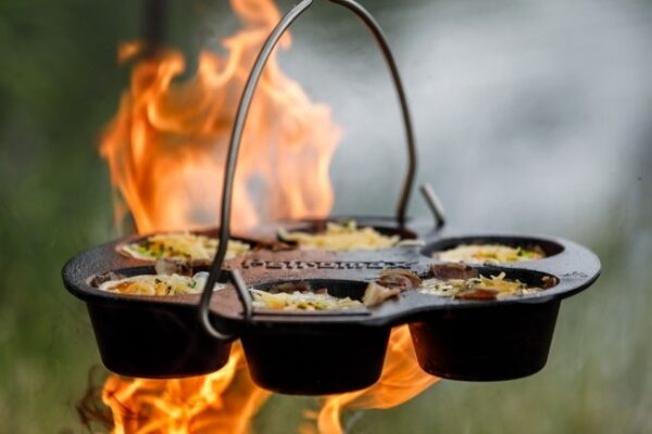 MOULE A MUFFIN EN FONTE PETROMAX – Image 4