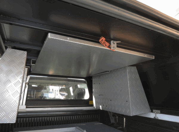 KIT DE FIXATION POUR TABLE POUR HARDTOP ALU CAB (EXPLORER ET ADVENTURE)
